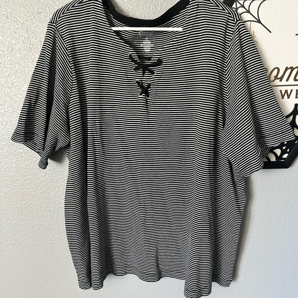 Croft & Barrow Black and White Lace-Up Tee
